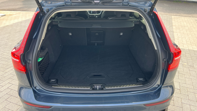 Volvo V60 2.0 T6 [350] PHEV Plus Dark 5dr AWD Auto Estate